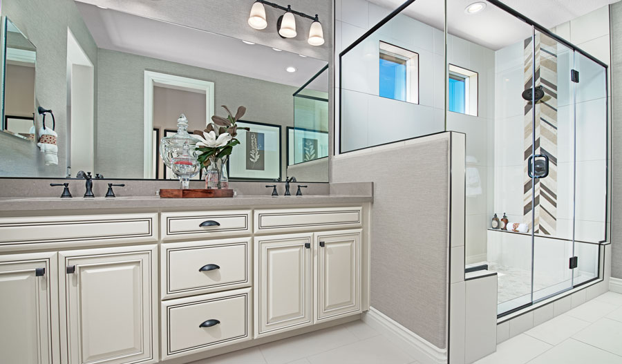 Owner's bathroom of the Sienna plan in Bay Area