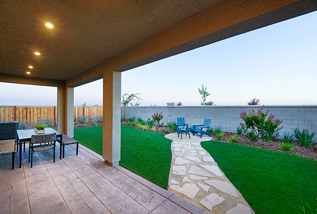 Seasons Moonstone model covered patio