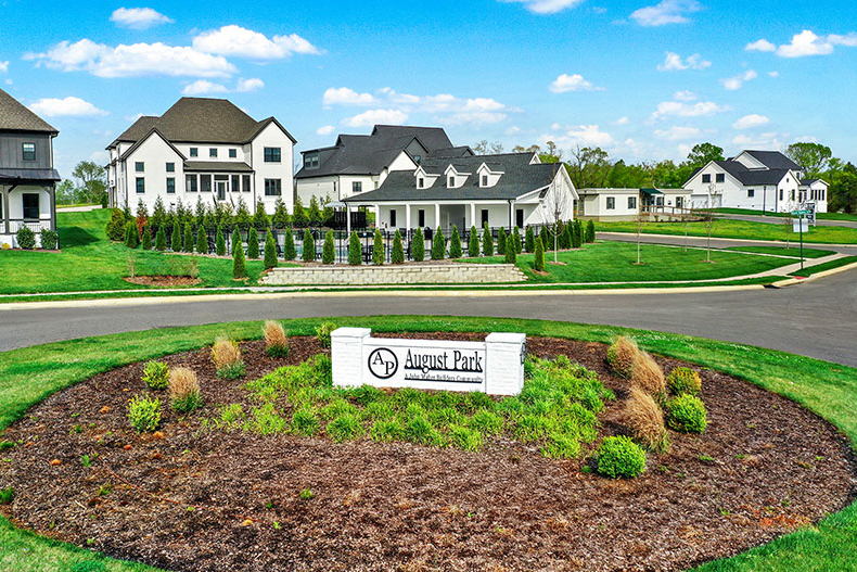 Clients Relocating to Nashville? Look South for Luxury Listings!