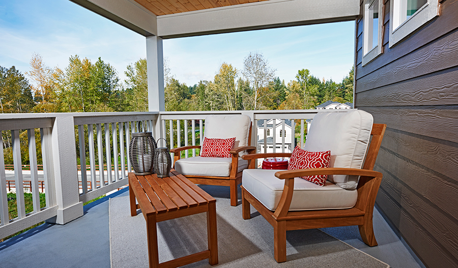 Covered patio with seating
