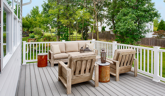 Deck with sitting area