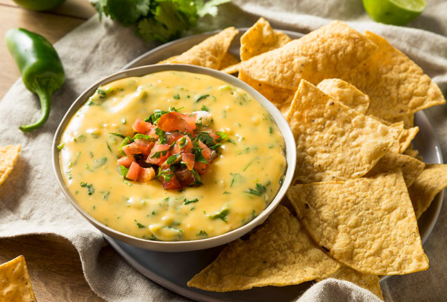 Queso dip and chips
