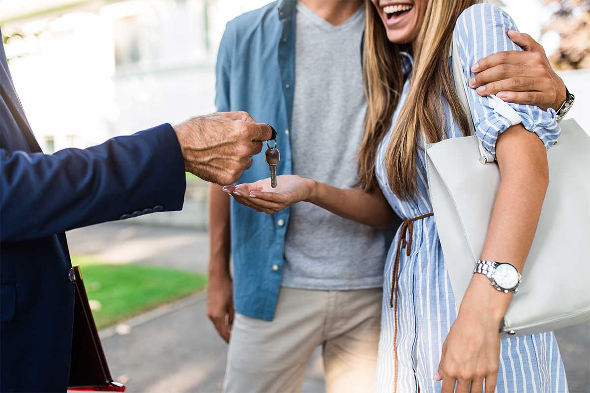 7 Tips for How to Buy Your First Home
