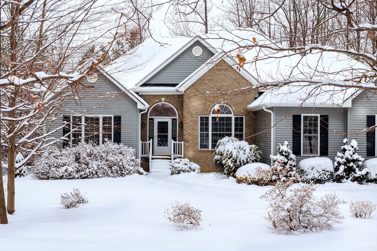A First-time Buyer’s Guide to Winterizing a House