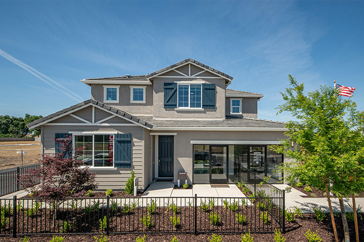 New Homes vs. Resale: The Benefits of Choosing New Construction