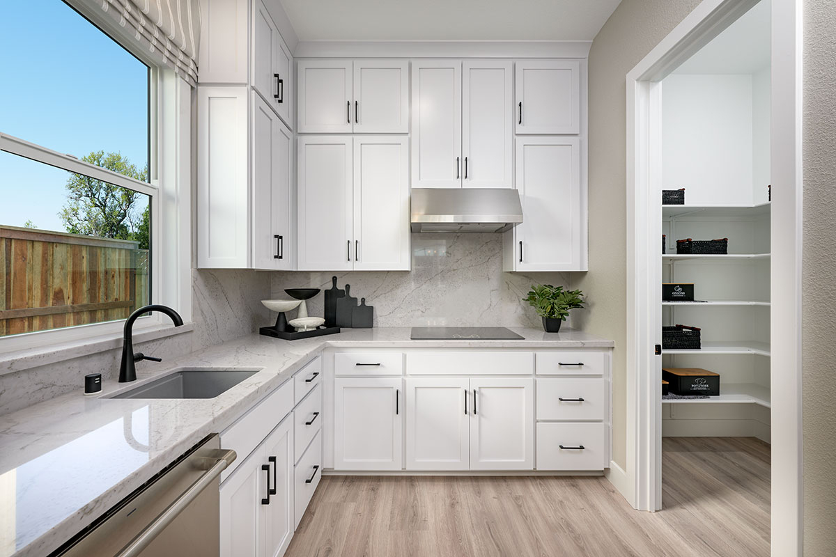 Home Storage: What to Look for During Your House Hunt