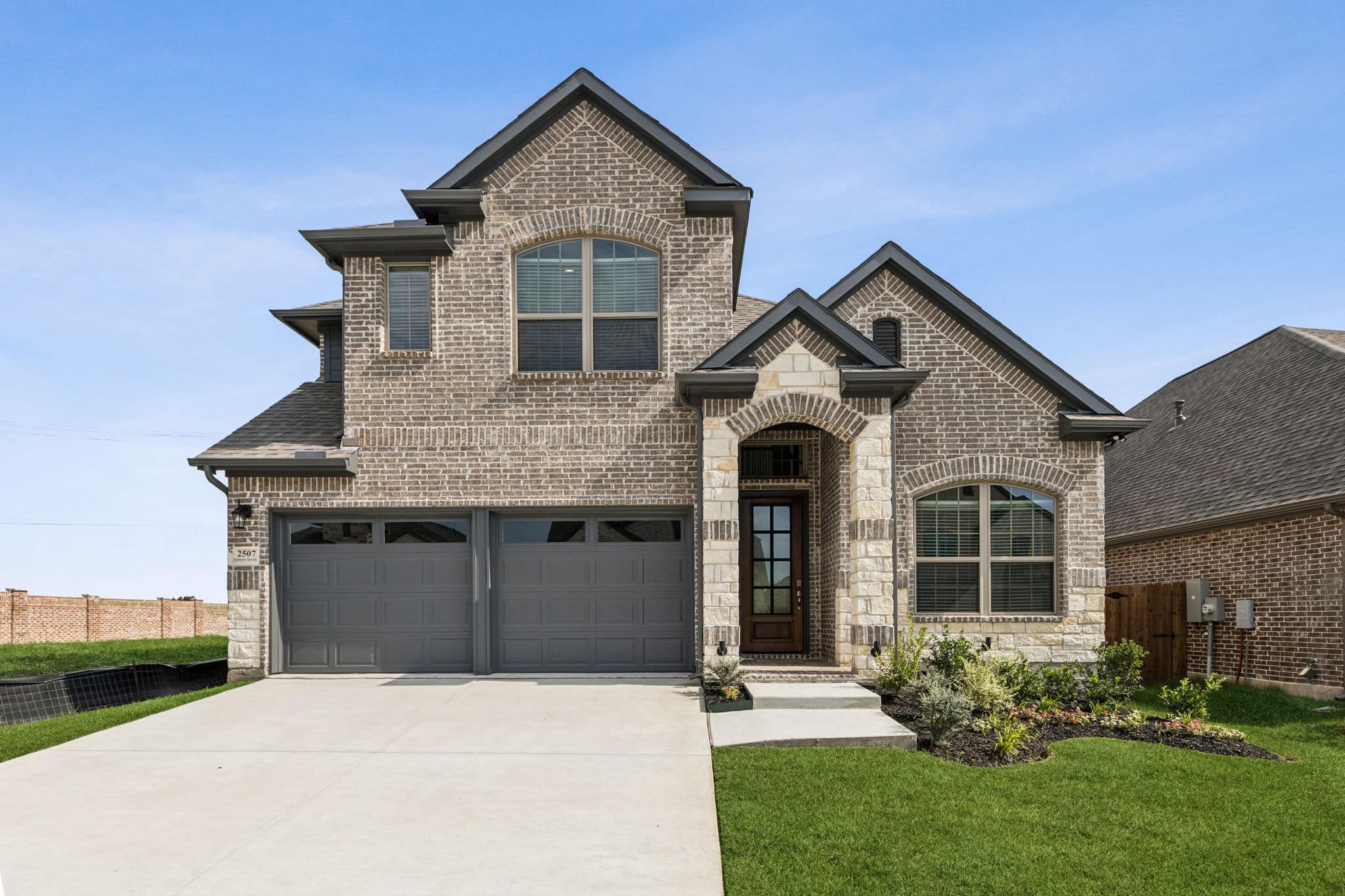 2-2507Auburn_002.jpg