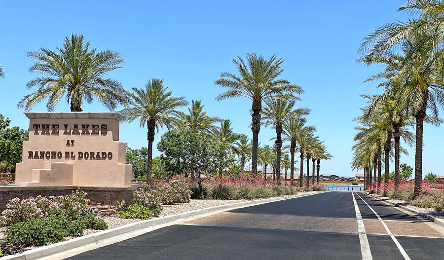 Entrance of Lakes at Rancho El Dorado in PHX