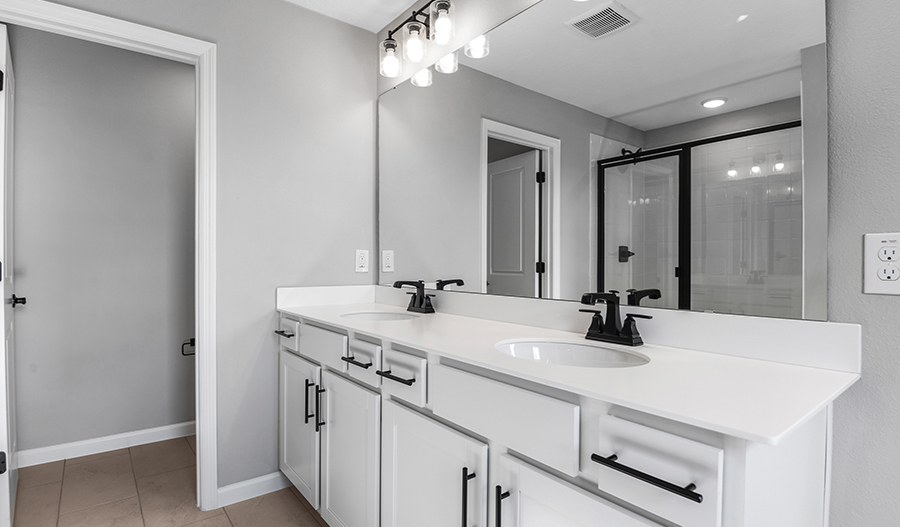 Bathroom of the Moonstone floor plan