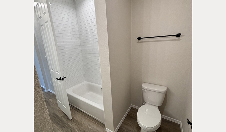 Bathroom of the Sapphire floor plan