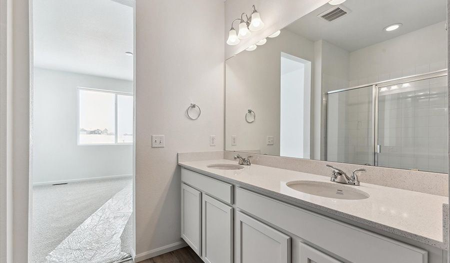 Bathroom of the Bronze floor plan