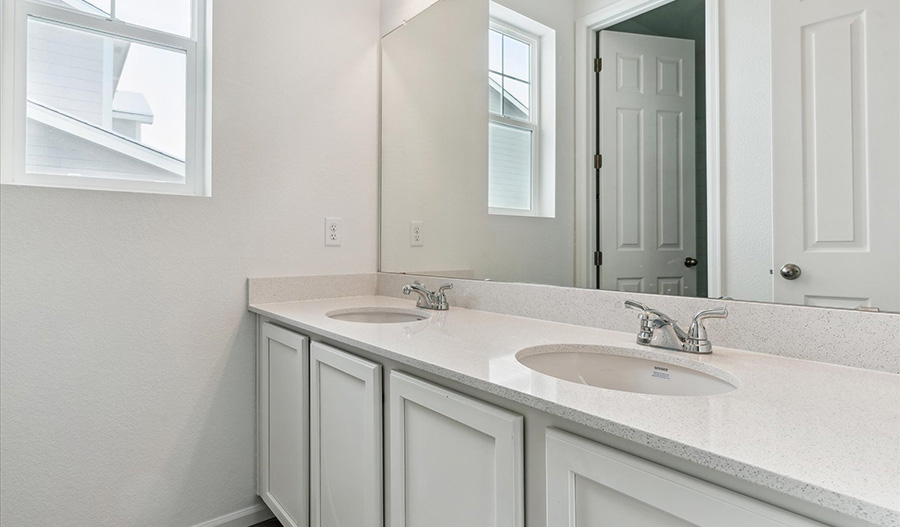 Bathroom of the Bronze floor plan