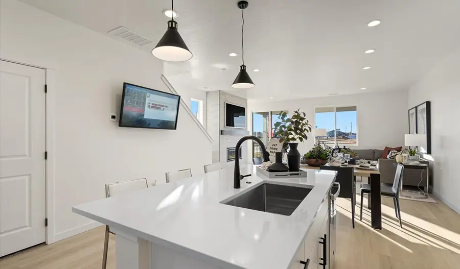 Kitchen Kitchen of the Marblewood floor plan