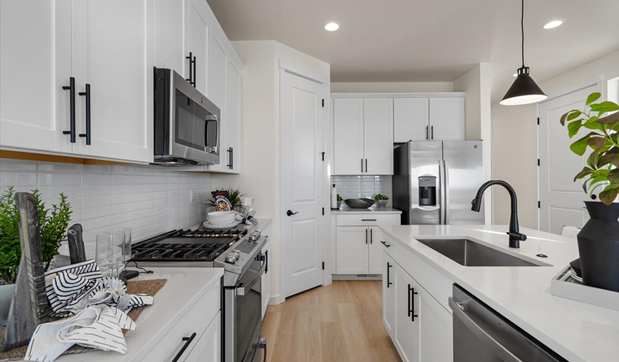 Kitchen Kitchen of the Marblewood floor plan