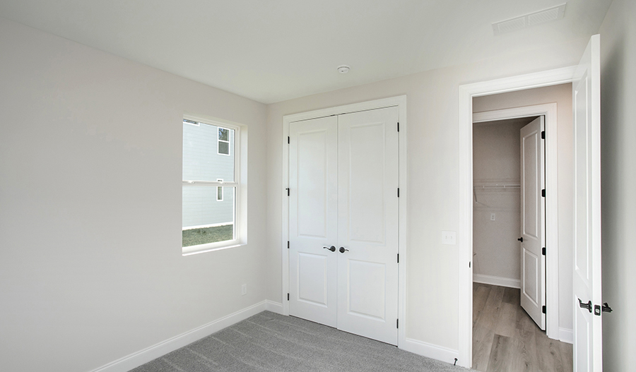 Bedroom of the Decker floor plan