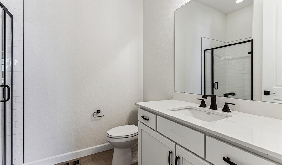Bathroom of the Harmon floor plan