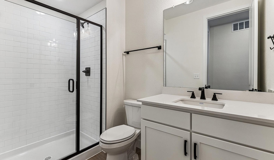 Bathroom of the Harmon floor plan