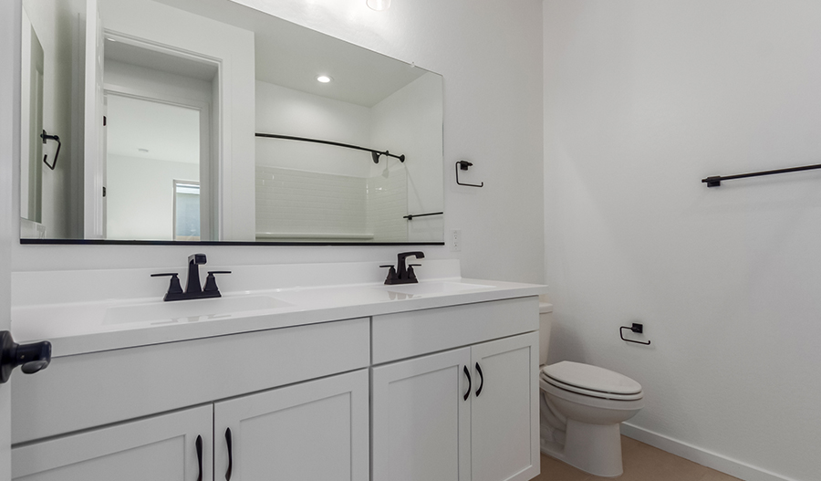Bathroom of the Alexandrite floor plan