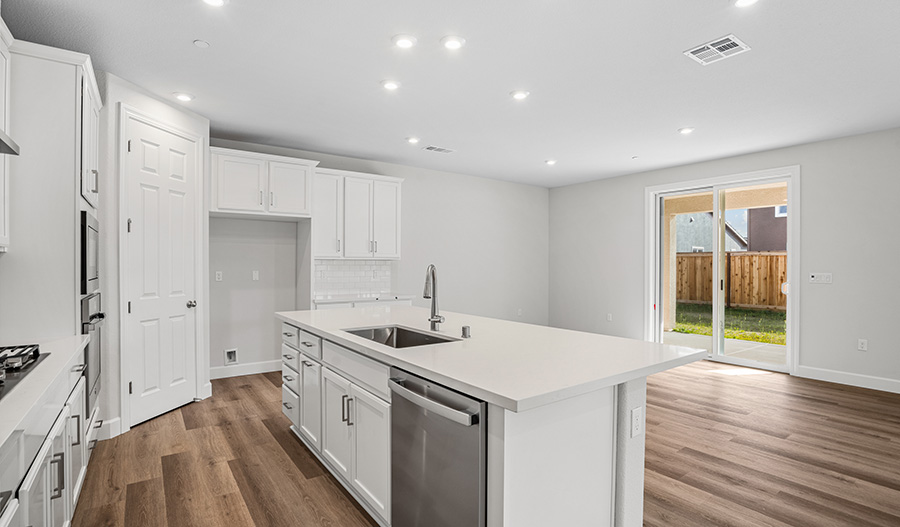 Kitchen of the Pearce floor plan