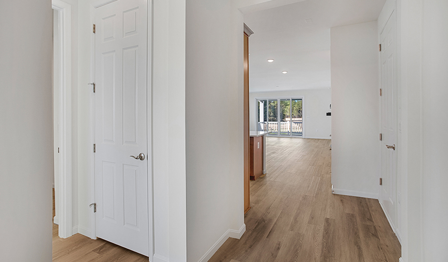 Entry of the Alexandrite floor plan