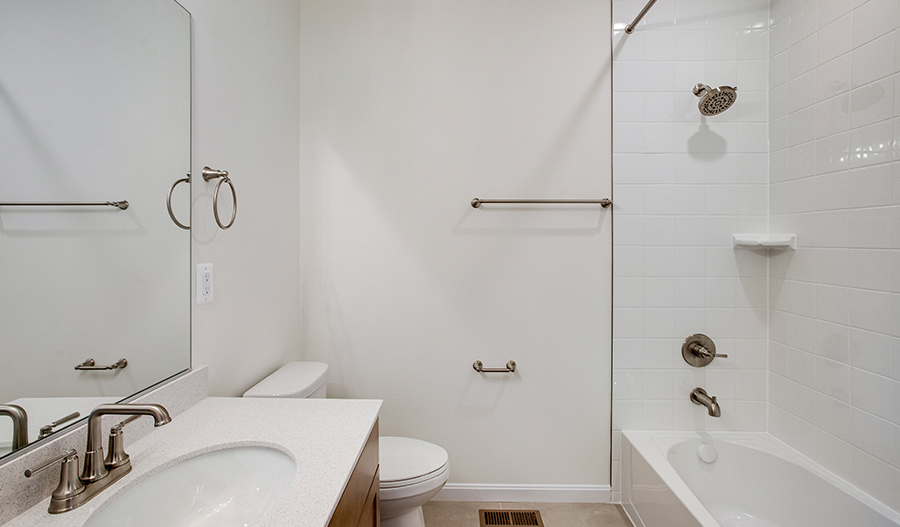 Bathroom of the Alexandrite floor plan