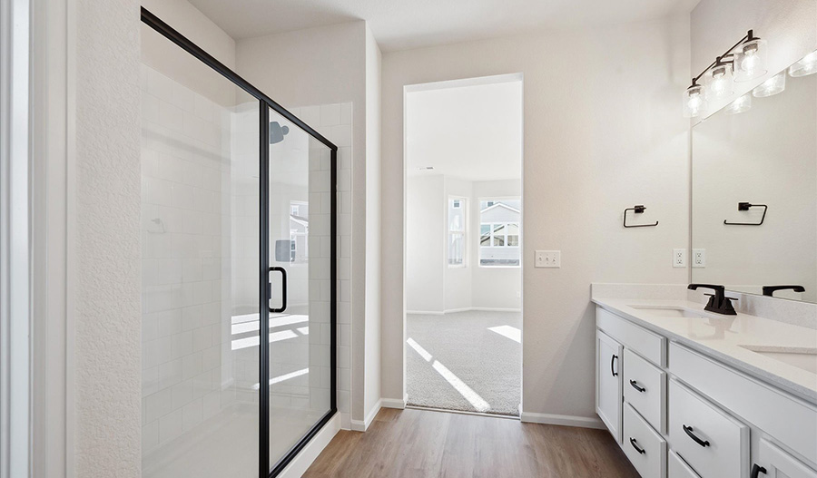 Bathroom of the Peridot floor plan