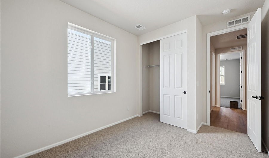 Bedroom of the Peridot floor plan