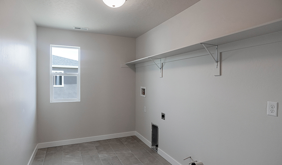 Laundry of the Coronado floor plan