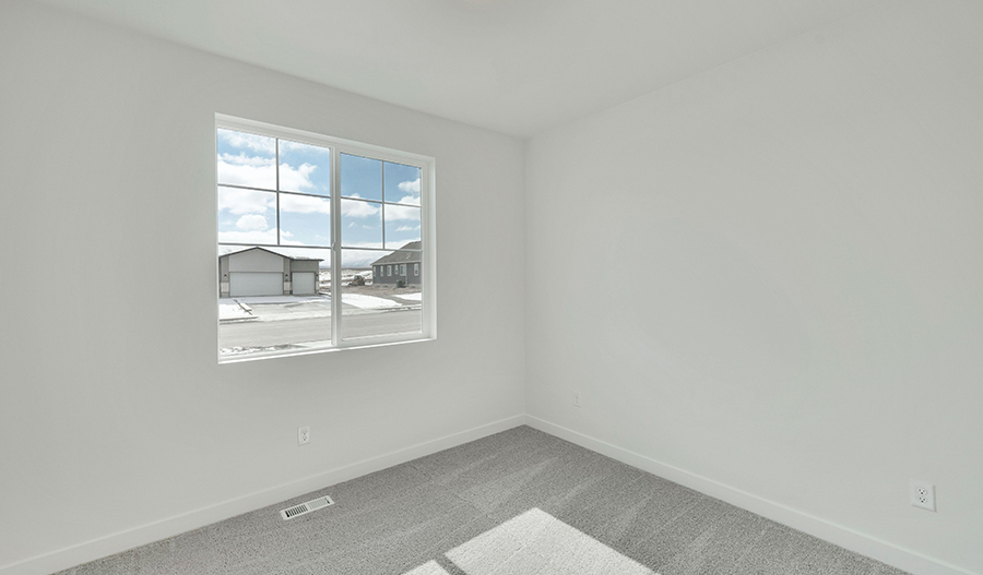 Bedroom of the Decker floor plan