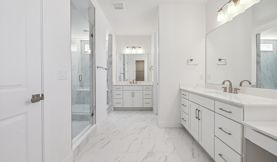 Bathroom of the Durango floor plan