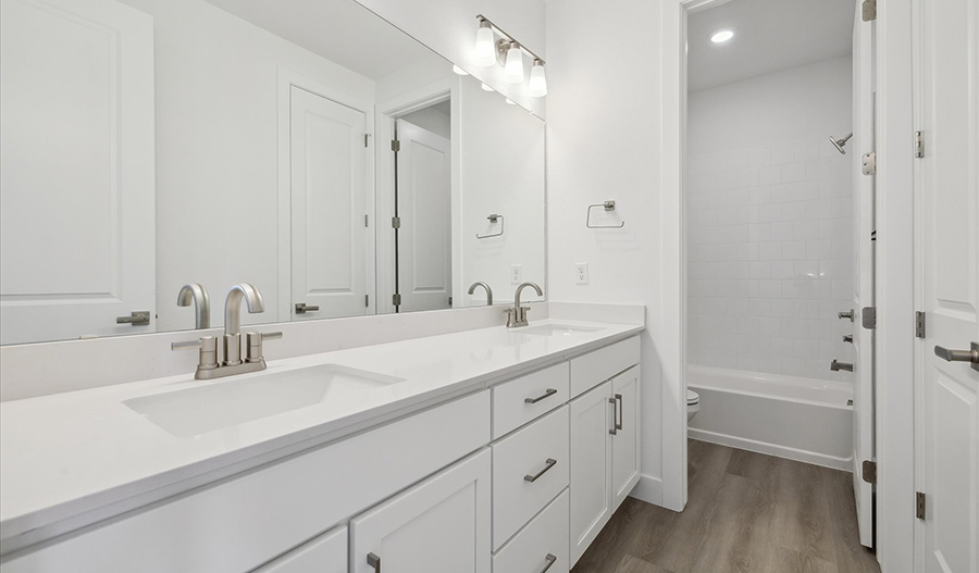 Bathroom of the Durango floor plan