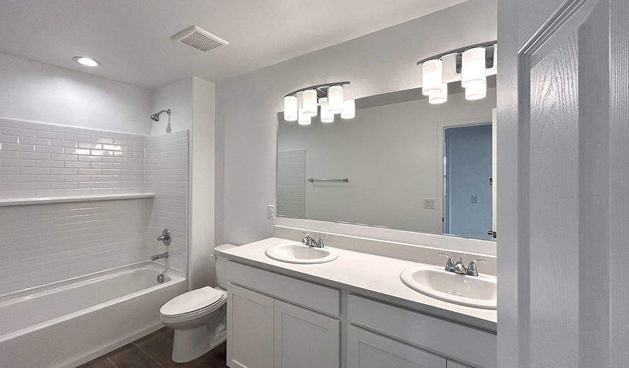 Bathroom of the Layla floor plan