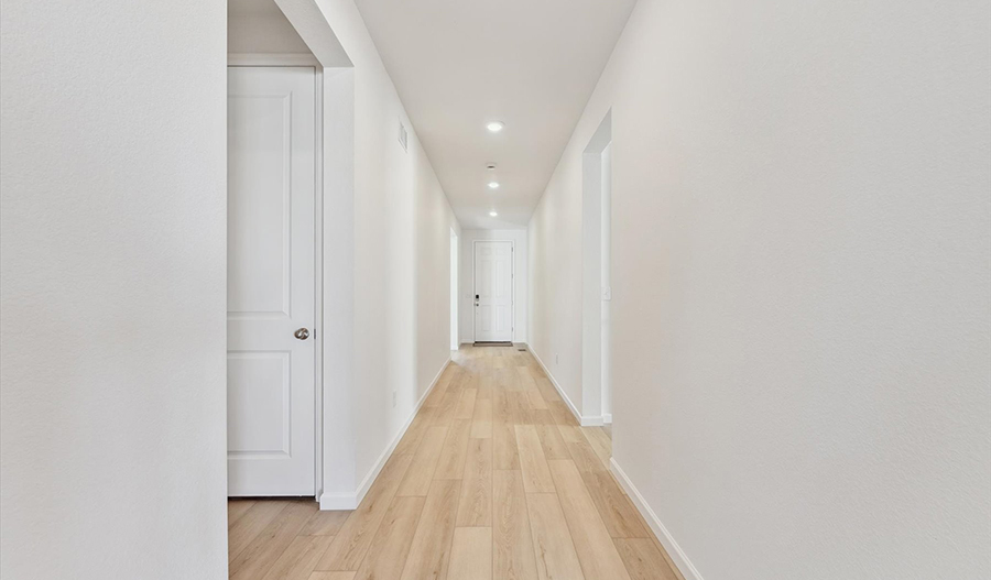 Hallway of the Agate floor plan