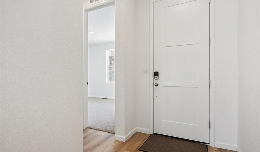 Entry of the Alexandrite floor plan