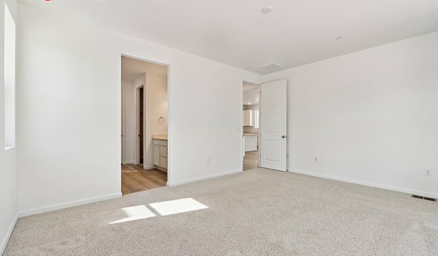 Bedroom of the Peridot floor plan