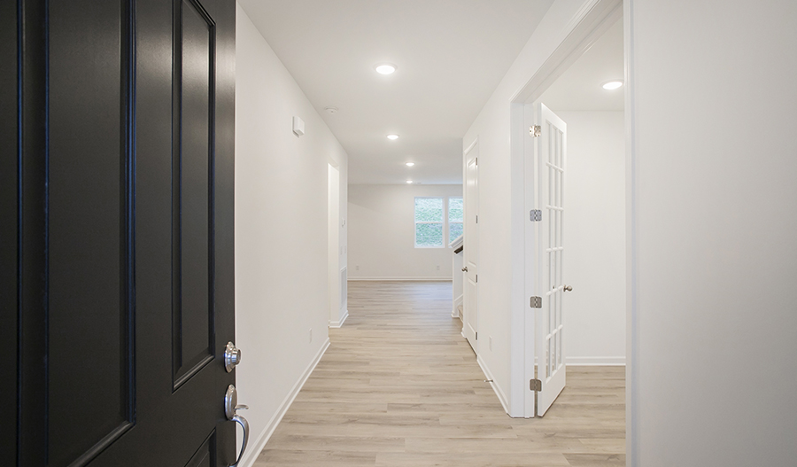Entry of the Hemingway floor plan