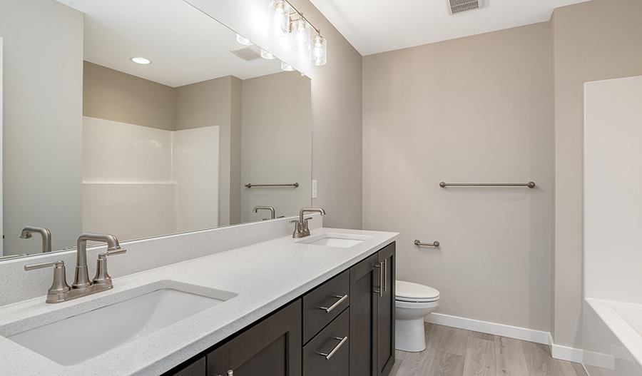 Bathroom of the Ironwood floor plan