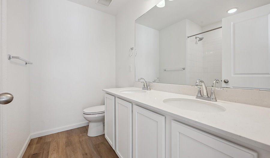 Bathroom of the Lapis floor plan