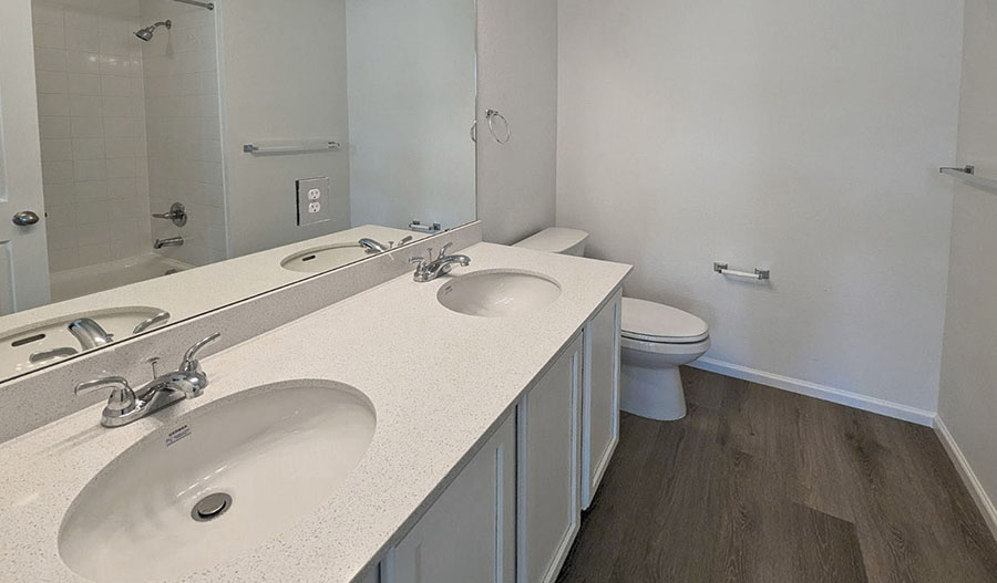 Bathroom of the Lapis floor plan