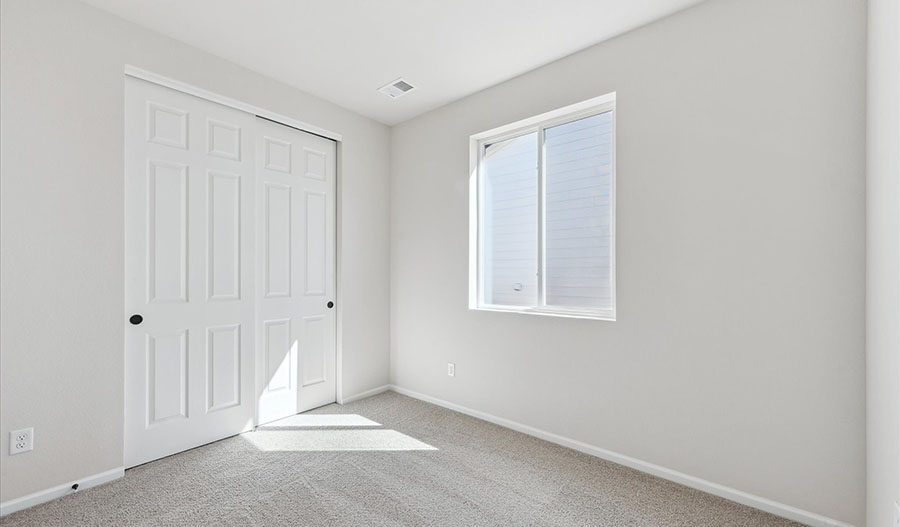 Bedroom of the Peridot floor plan