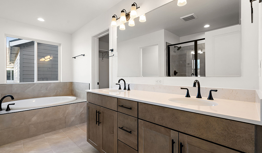 Bathroom of the Leah floor plan