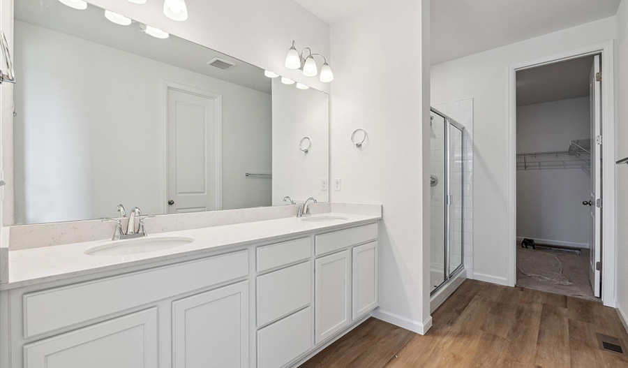 Bathroom of the Agate floor plan