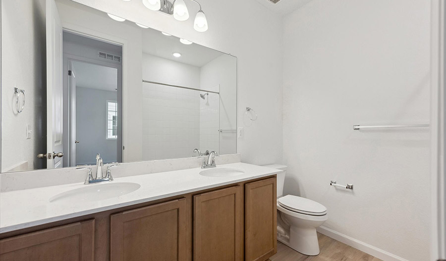 Bathroom of the Alexandrite floor plan