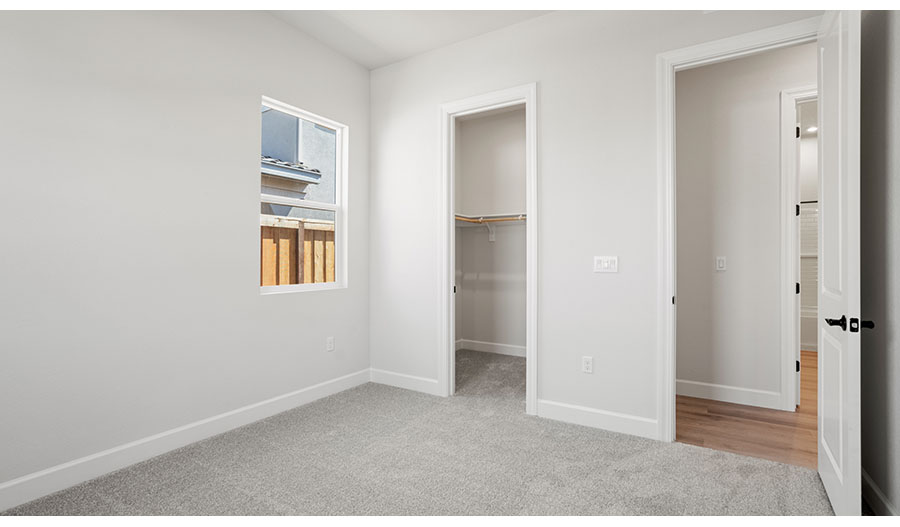 Bedroom of the Decker floor plan