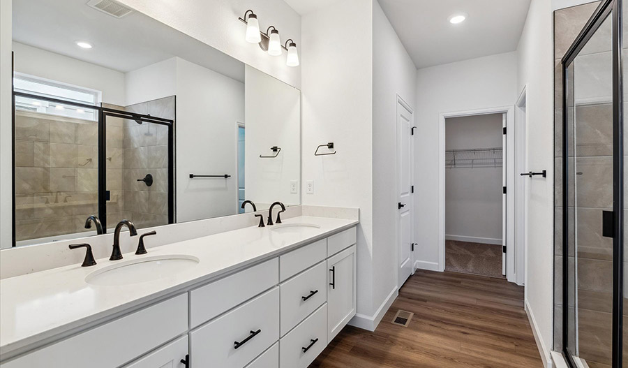 Bathroom of the Julien floor plan