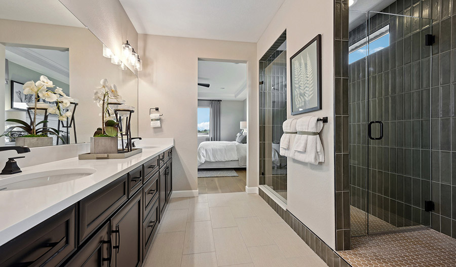 Bathroom of the Farmington floor plan