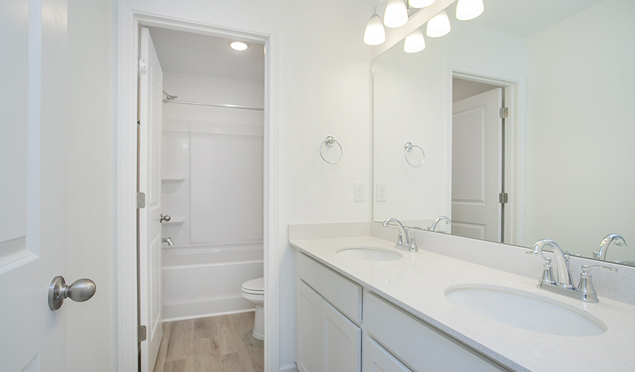 Bathroom of the Avril floor plan