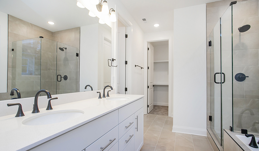 Bathroom of the Denali floor plan