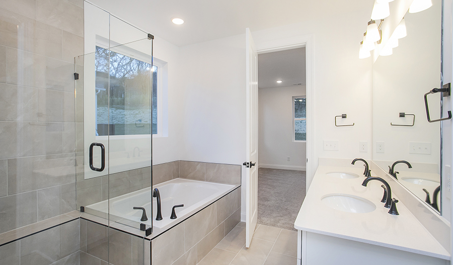 Bathroom of the Denali floor plan