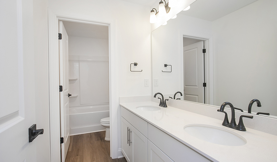 Bathroom of the Denali floor plan